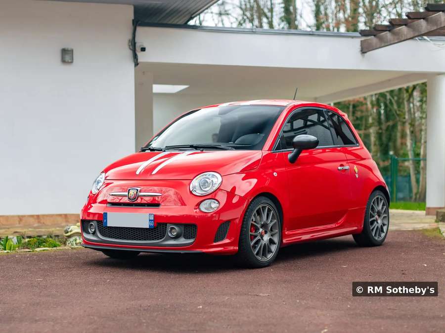 Abarth 695 Tributo Ferrari