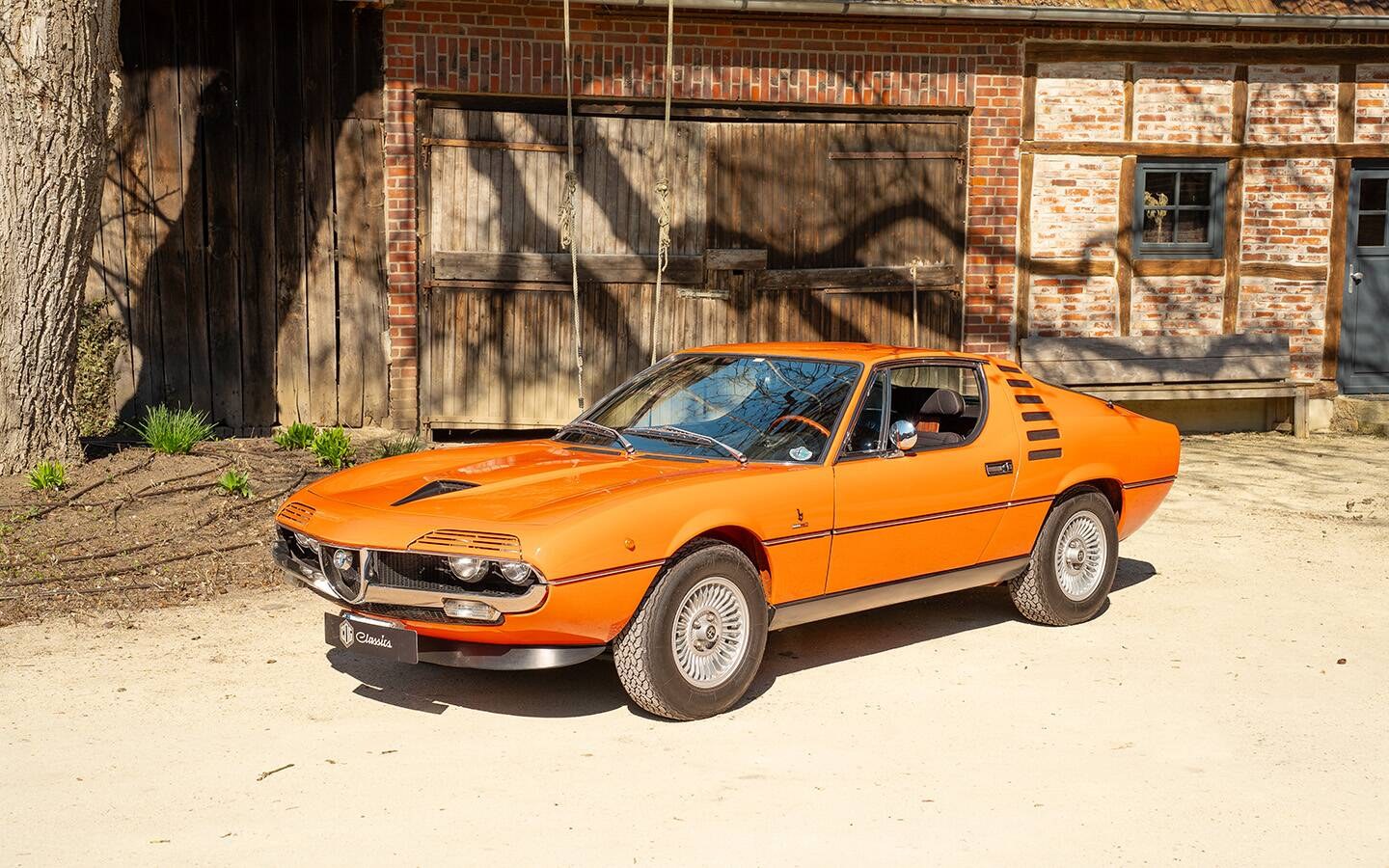 Alfa Romeo Montreal