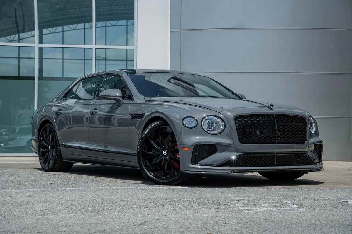 Bentley Flying Spur 2025 Black Edition
