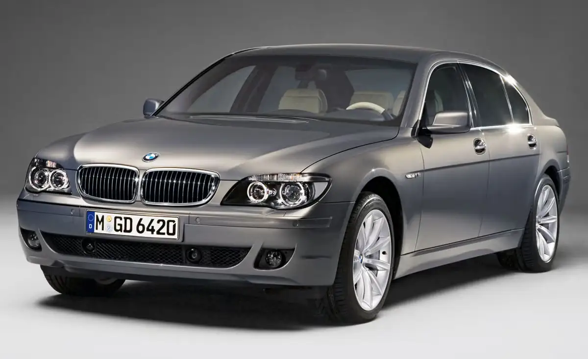 BMW 7 Series 760Li (E66)